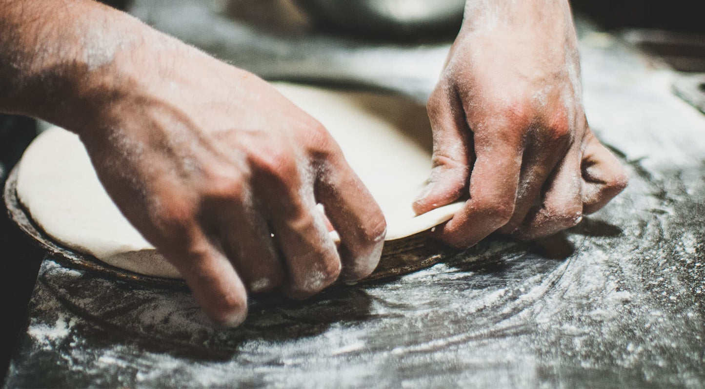 Pizza Teig Rezept – Knuspriger Boden wie in Italien